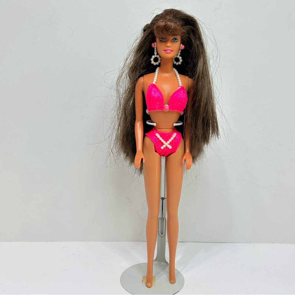1997 Barbie Pearl Beach Teresa Doll